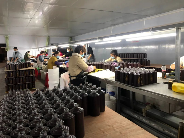 贵州白酒包装产业补链实现大突破 前三季度省内配套率接近80%